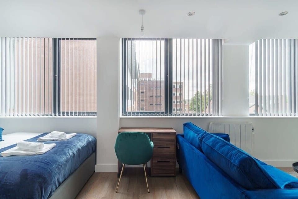 Bedroom (Studio)
