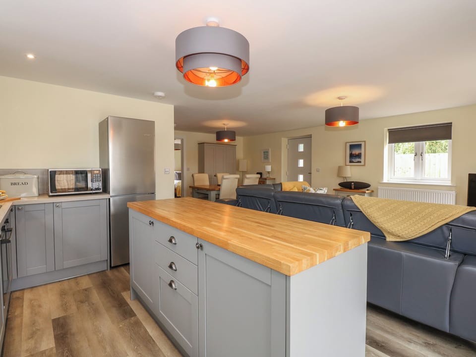 Fridge, dishwasher, electric kettle, toaster