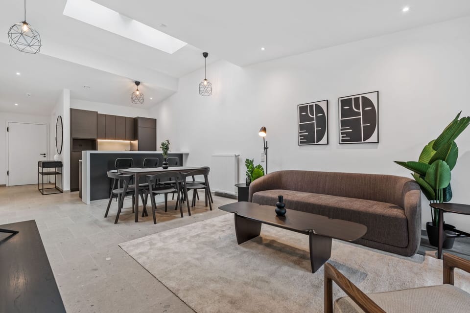 Apartment | Living area | Smart TV
