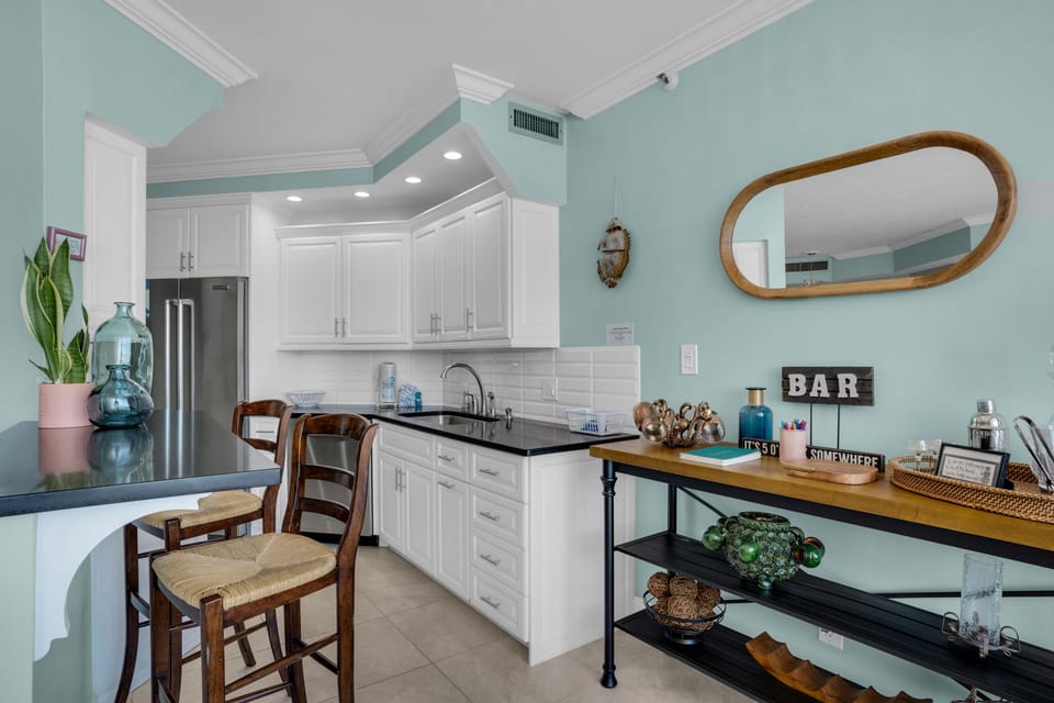 Kitchen and eat