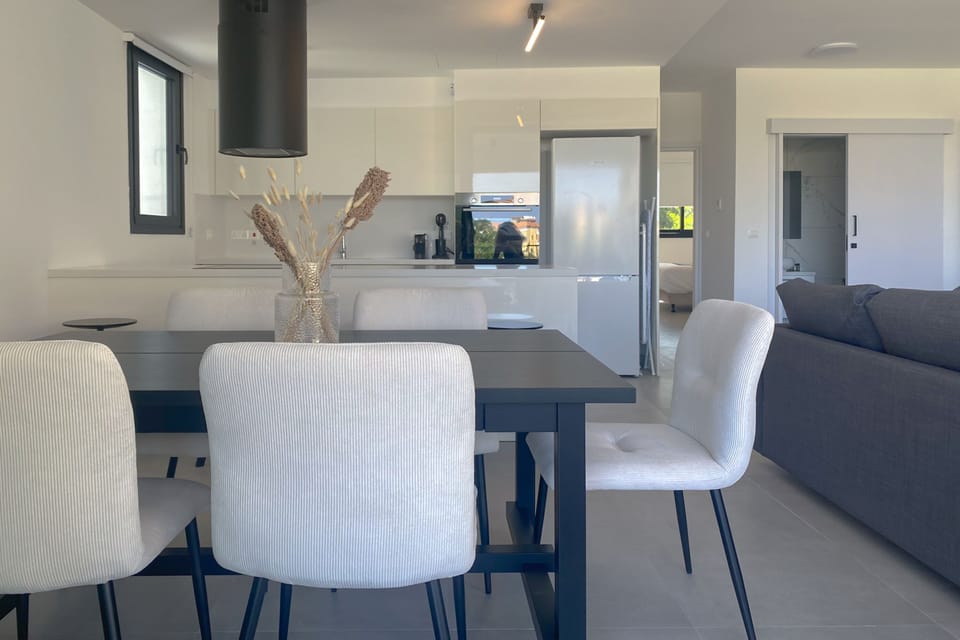 Luxury Apartment | 2 bedrooms, in-room safe, soundproofing, WiFi (free)