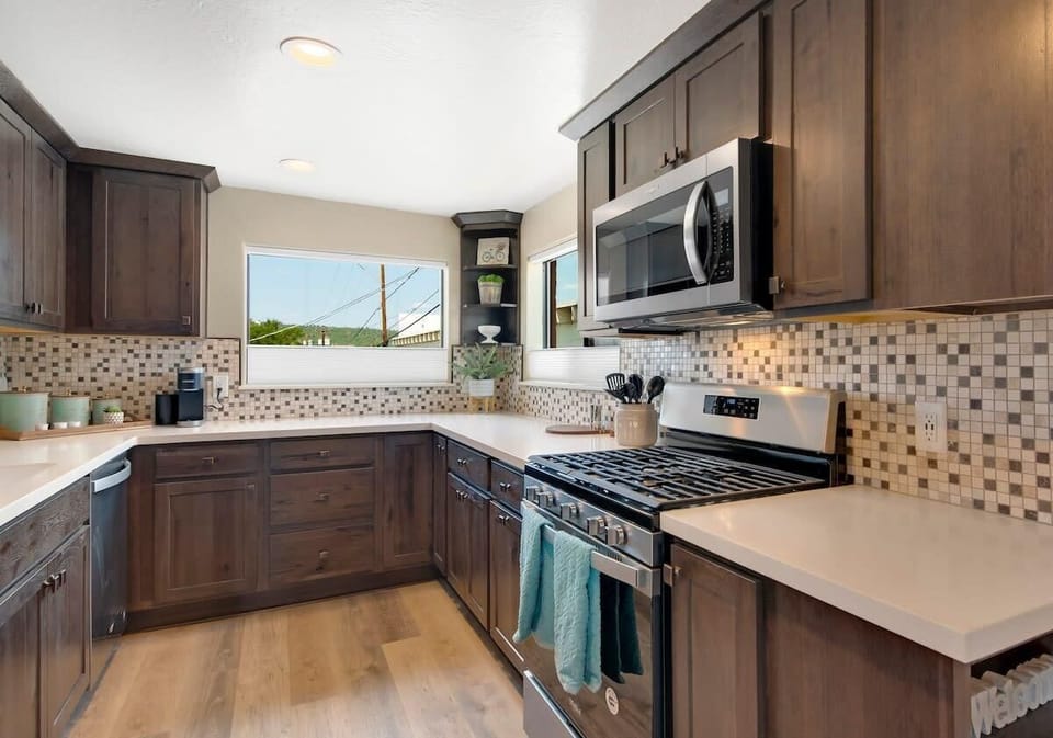 full kitchen
