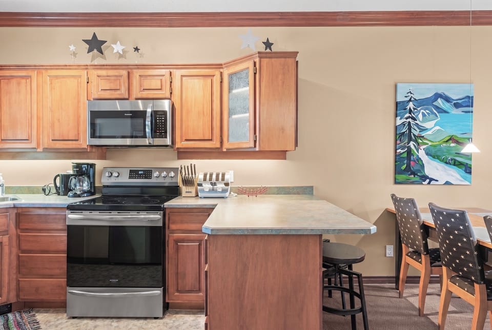 Kitchen Breakfast Bar 