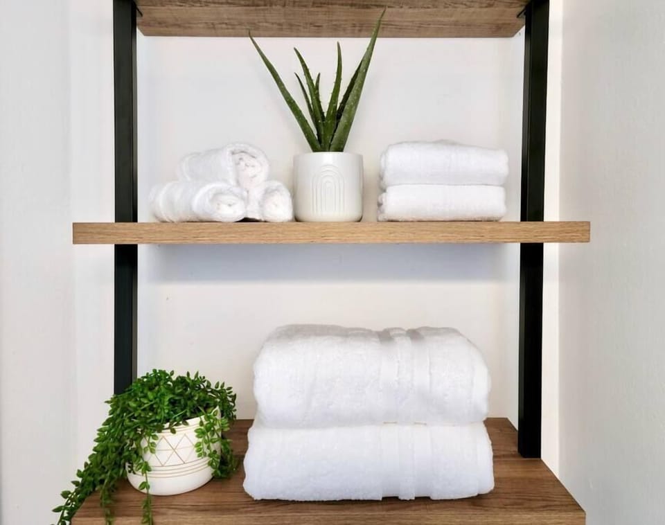 Bath towels, wash cloths & hand towels provided in our home
