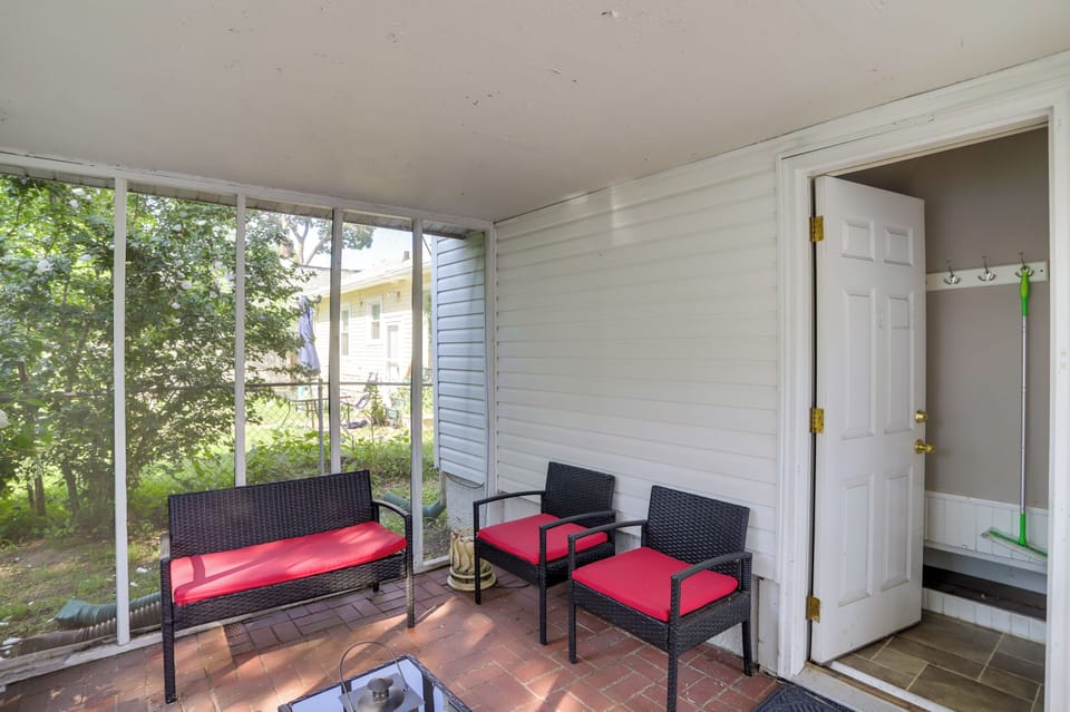 Furnished Patio