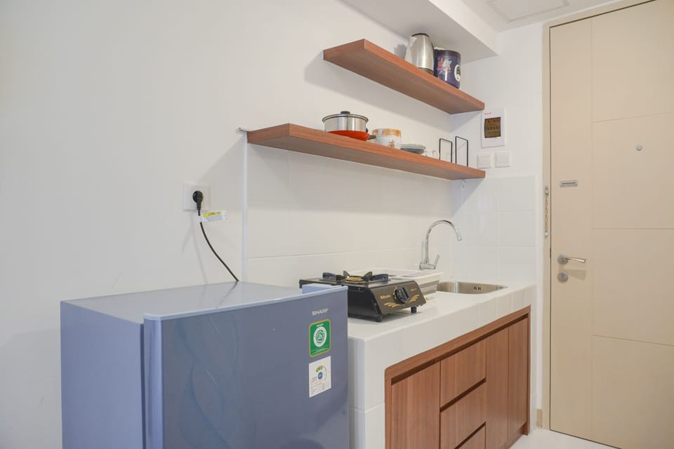 Studio | Private kitchen | Full-size fridge, stovetop, rice cooker