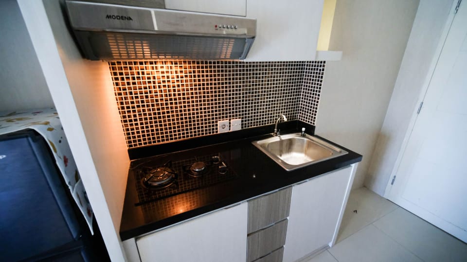 Studio | Private kitchen | Full-size fridge, stovetop, rice cooker