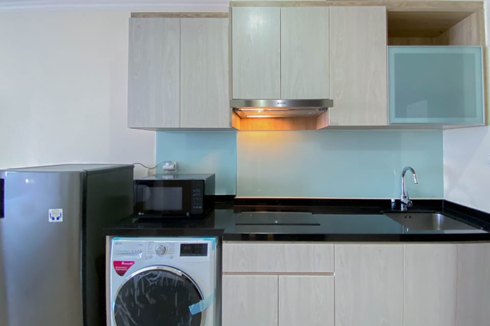 Studio | Private kitchen | Full-size fridge, stovetop, rice cooker