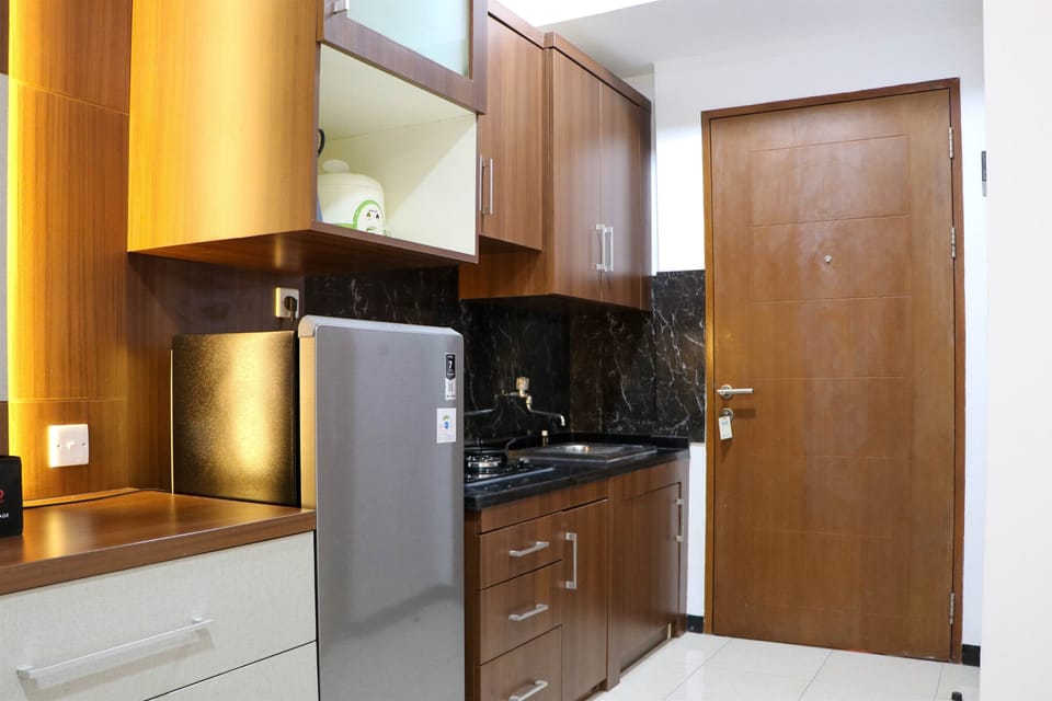 Studio | Private kitchen | Full-size fridge, stovetop, rice cooker