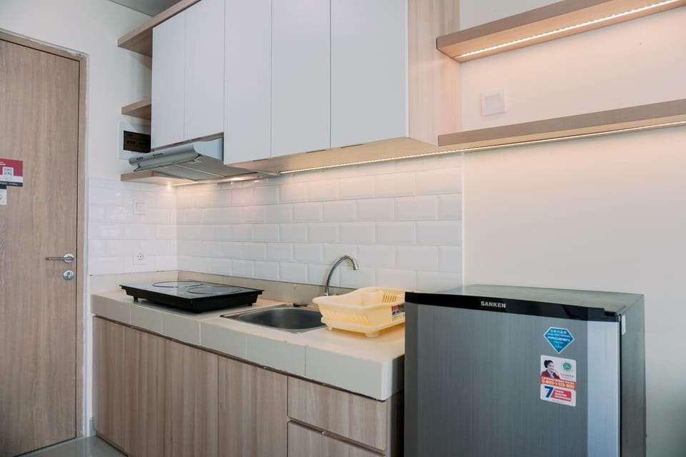 Studio | Private kitchen | Full-size fridge, stovetop, rice cooker