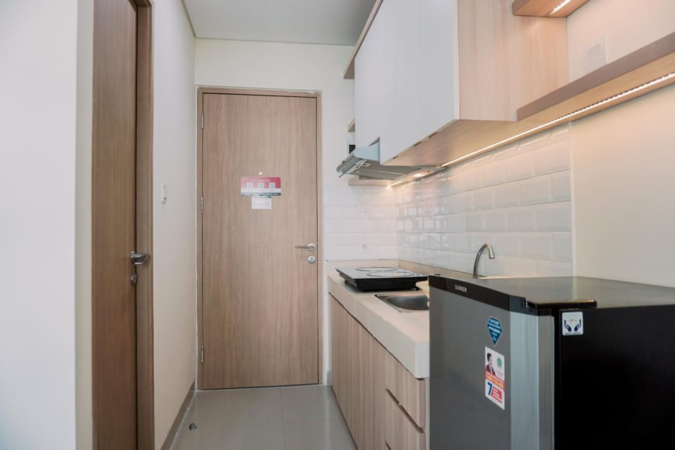 Studio | Private kitchen | Full-size fridge, stovetop, rice cooker