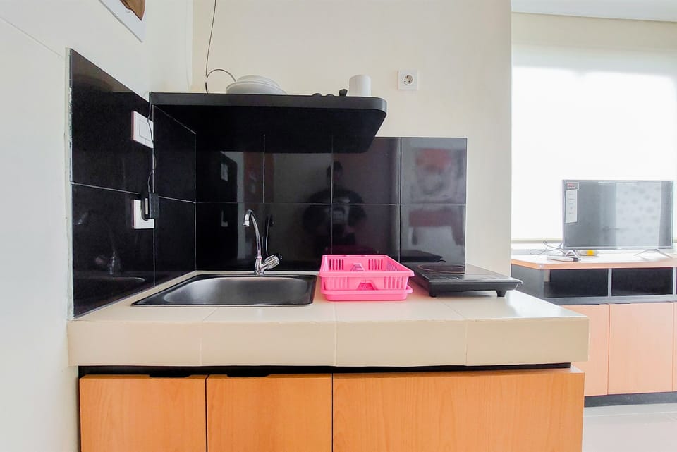 Studio | Private kitchen | Full-size fridge, stovetop, rice cooker, cookware/dishes/utensils