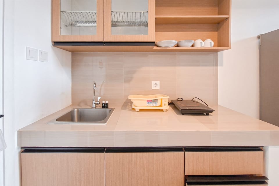 Studio | Private kitchen | Full-size fridge, stovetop, rice cooker, cookware/dishes/utensils