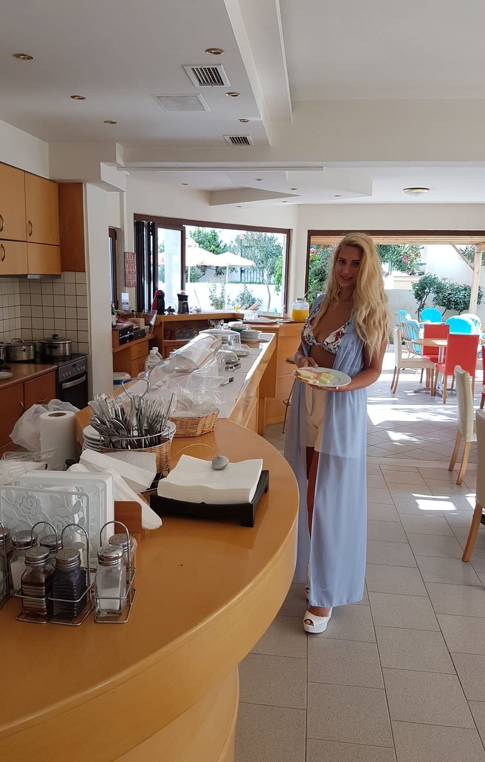 Daily buffet breakfast for a fee