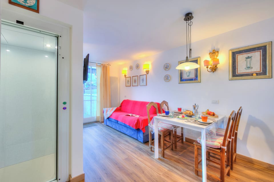Kitchen and dining area