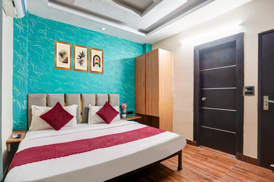 Deluxe Double Room | Premium bedding, down comforters, minibar, laptop workspace