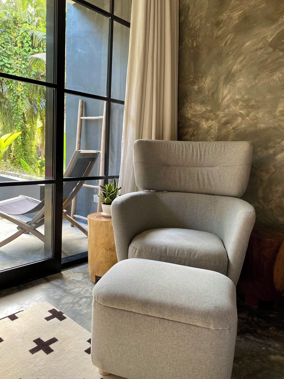 Double Room | In-room safe, blackout drapes, free WiFi, bed sheets