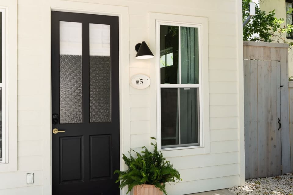 Entrance with keyless entry