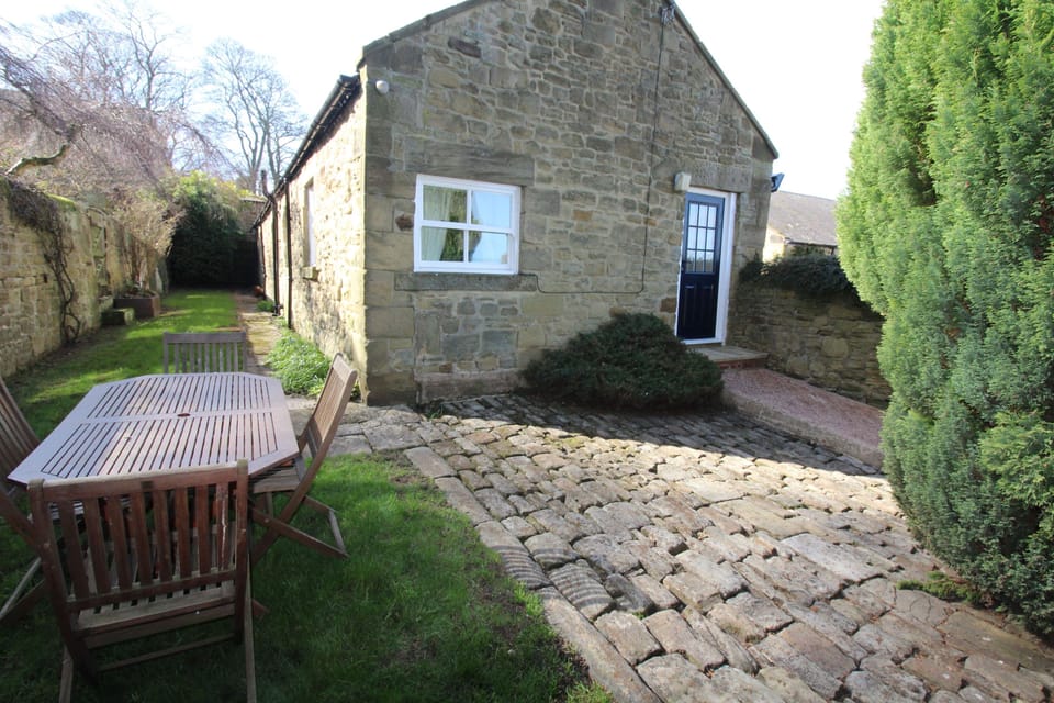 Pele Cottage - Enclosed Garden perfect for dogs