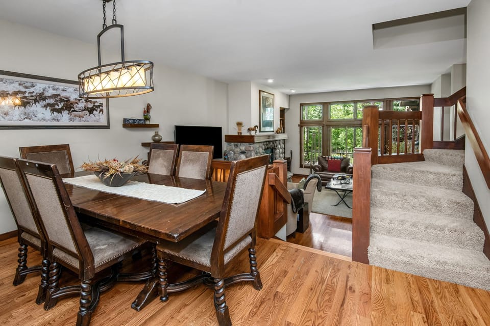 Condo, 3 Bedrooms | Dining