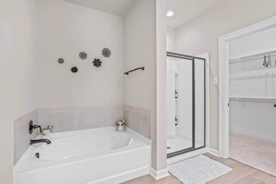 Master Bathroom - Walking Shower and Bath Tub