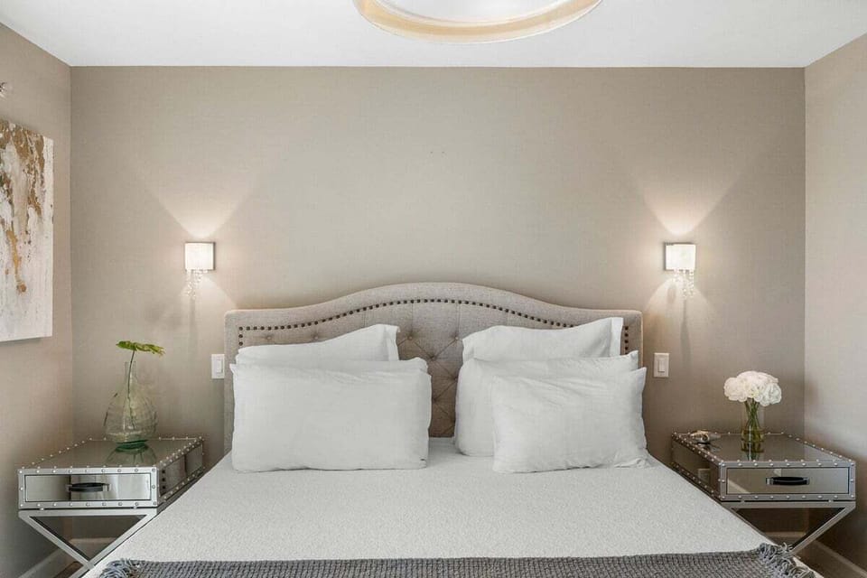 Master with king bed