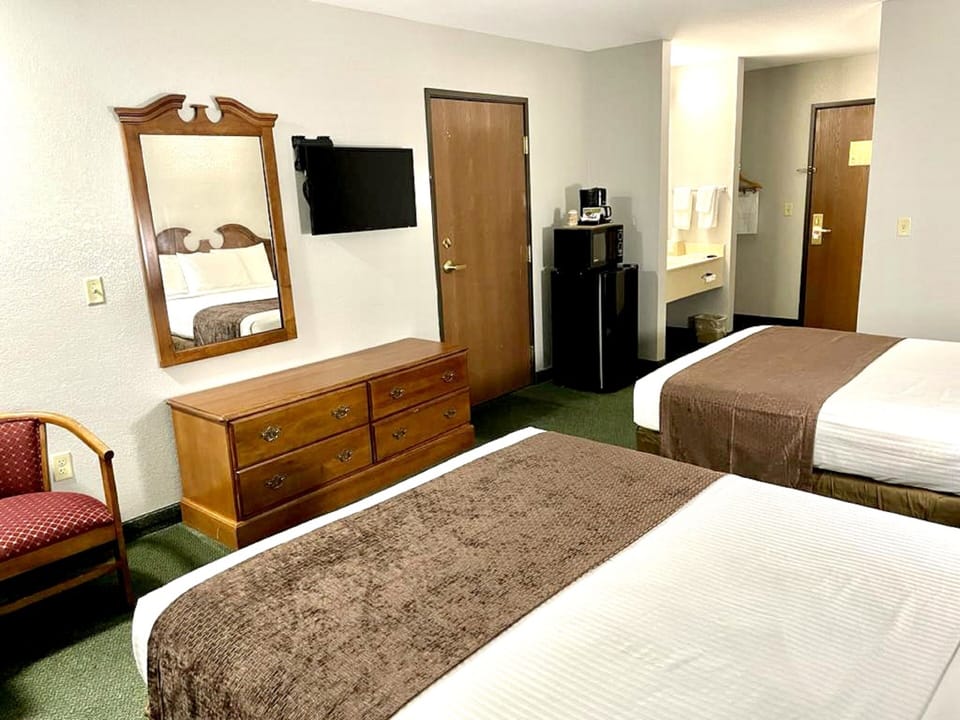 Premium bedding, individually furnished, desk, iron/ironing board