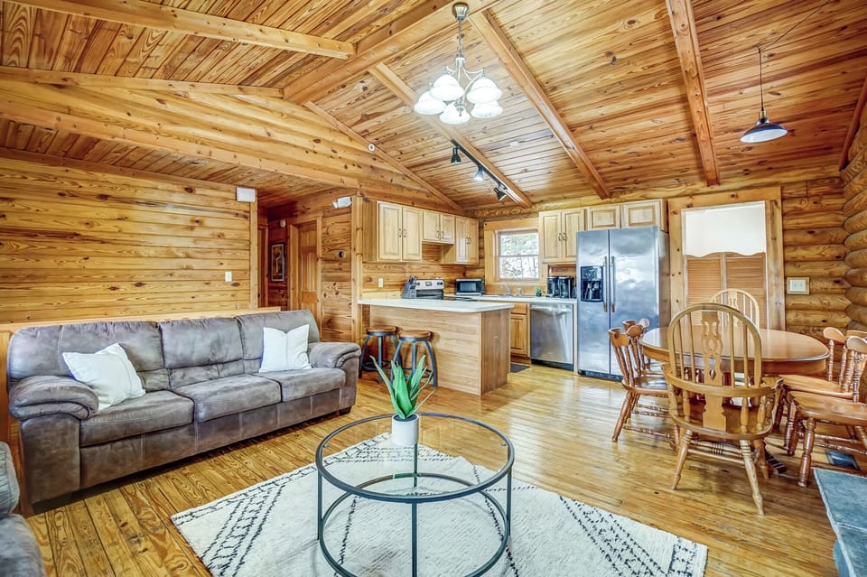 Dining table with seating for 6.