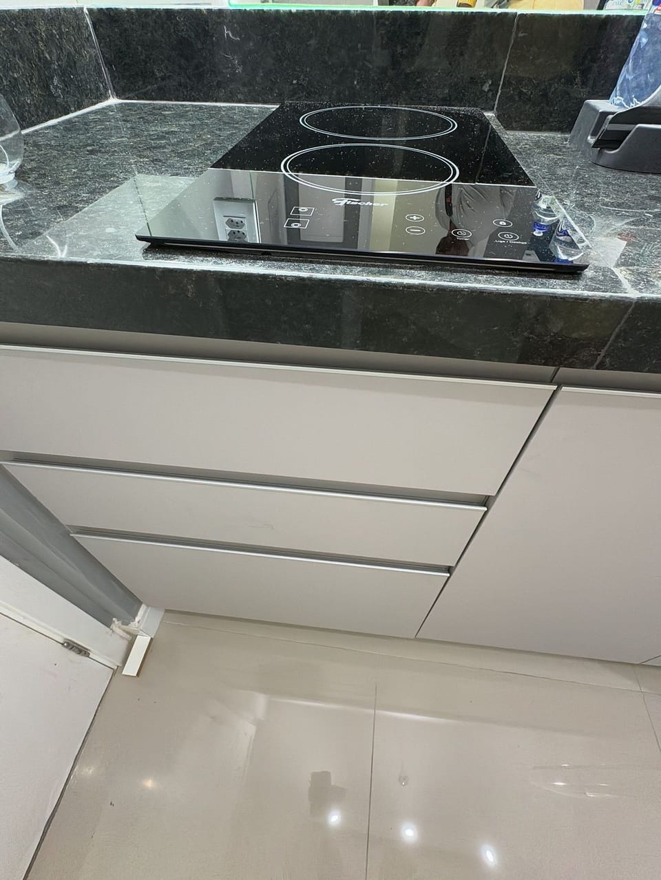 Basic Apartment | Private kitchen | Freezer