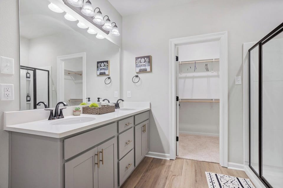 Master Bathroom - Double Sink