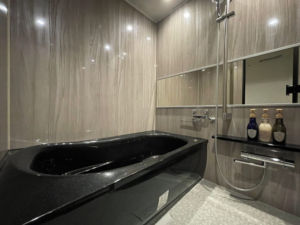 Deluxe Quadruple Room, Non Smoking, Mountain View | Iron/ironing board (on request), WiFi (free), bed sheets