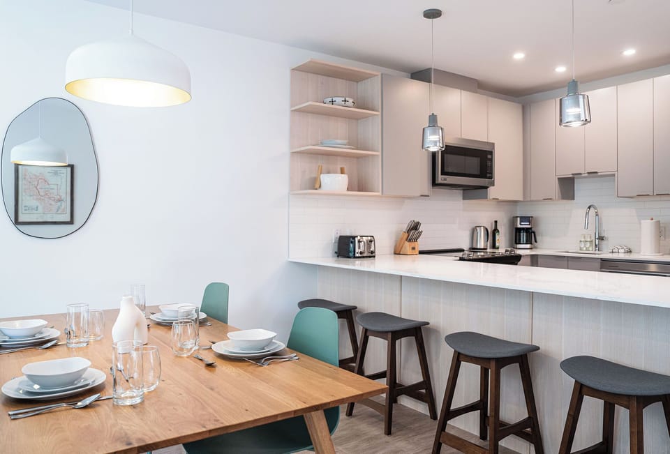 Condo | Private kitchen | Coffee/tea maker, full-size fridge, microwave, oven