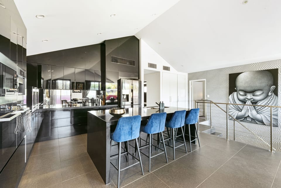 Chefs Kitchen and Entertainers Island Bench