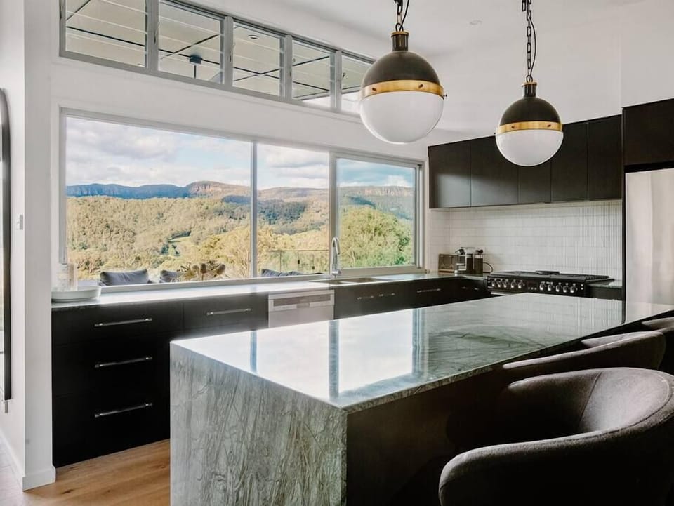 Designed with fine feasting in mind, the kitchen is full equipped with everything you need for a true home away from the everyday experience. 