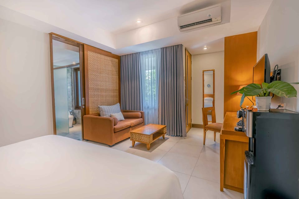 In-room safe, desk, blackout drapes, iron/ironing board