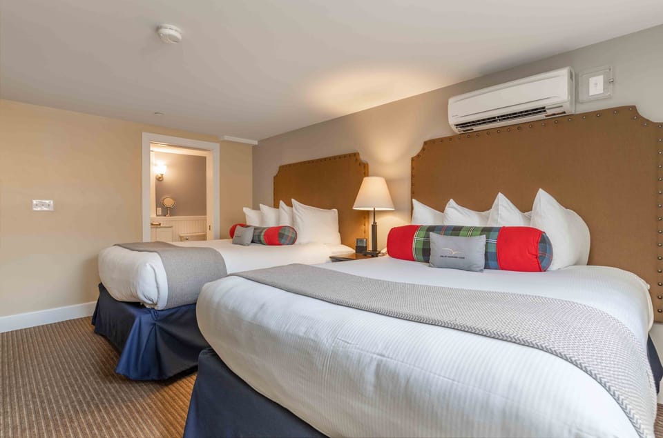 Premium bedding, soundproofing, iron/ironing board, WiFi (free)