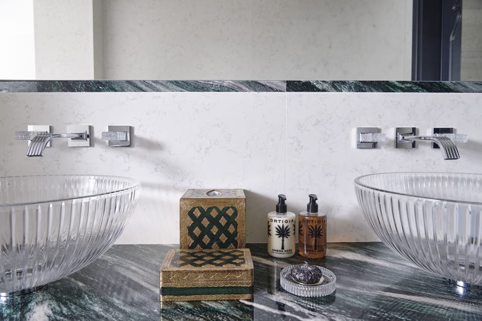 Rainfall showerhead, free toiletries, hair dryer, bathrobes