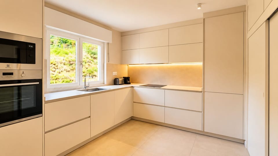 Kitchen or kitchenette,Garden view