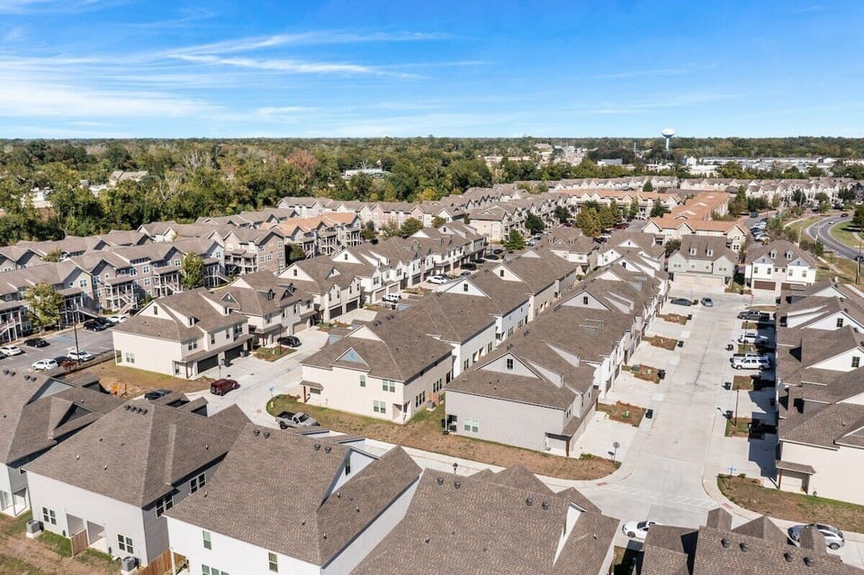 Neighborhood Aerial View - A Peaceful Escape Awaits