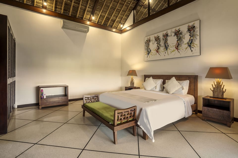 Deluxe Villa, 4 Bedrooms, Private Pool, Garden View | 4 bedrooms, premium bedding, in-room safe, desk