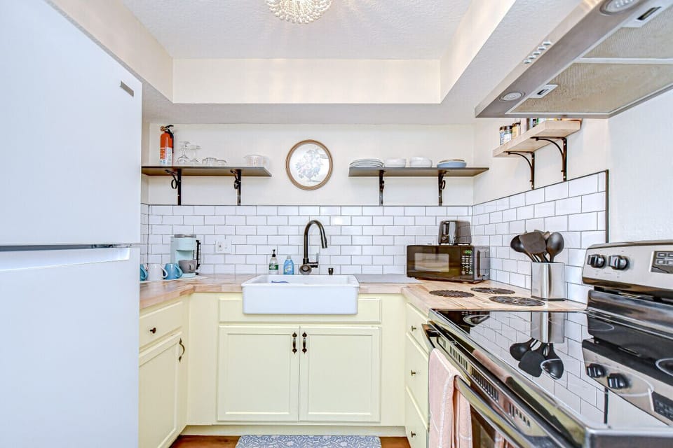 The tiny but mighty kitchen! We have supply everything you may need to cook a large or small meal!