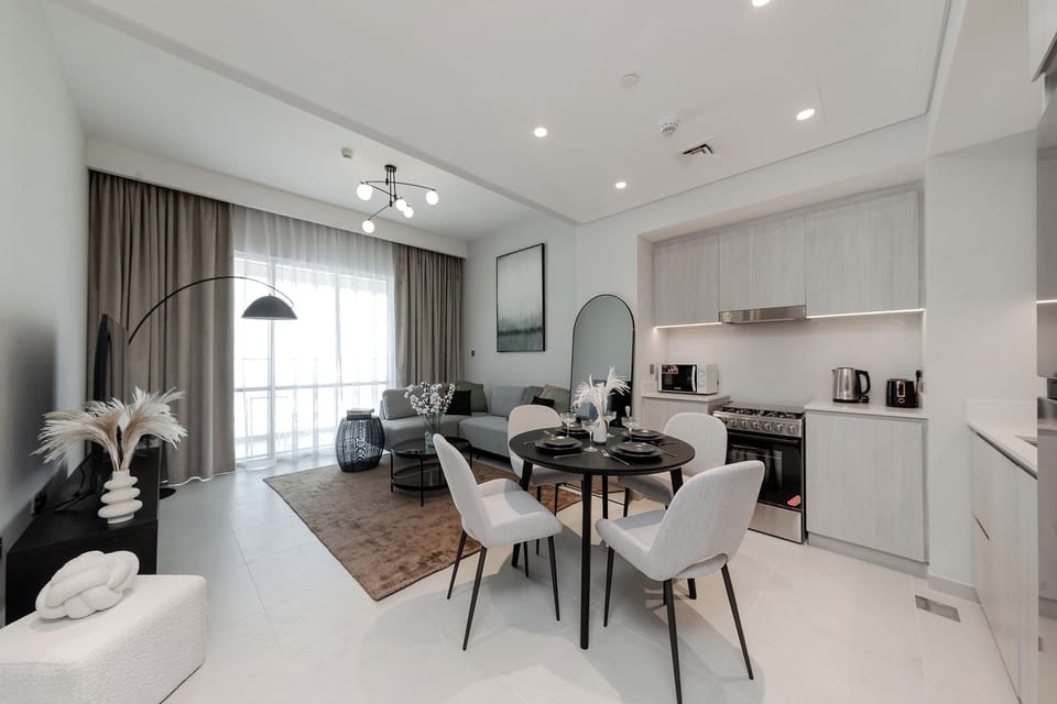Premium Apartment, Balcony, City View | Living area