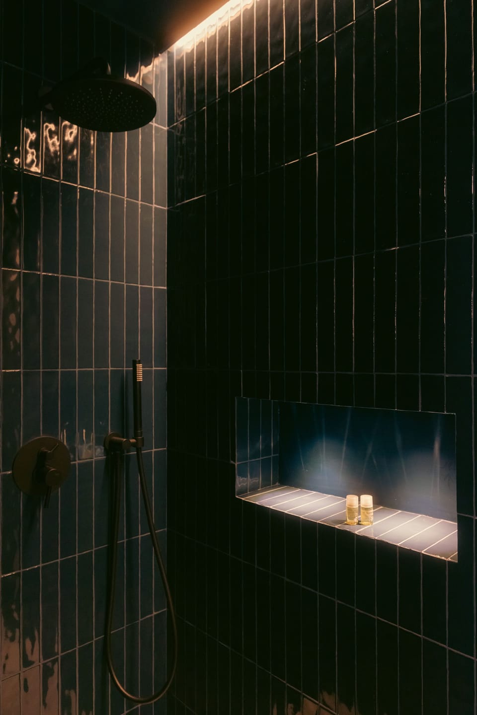 Superior Suite, Balcony | Bathroom | Shower, rainfall showerhead, hair dryer, bidet