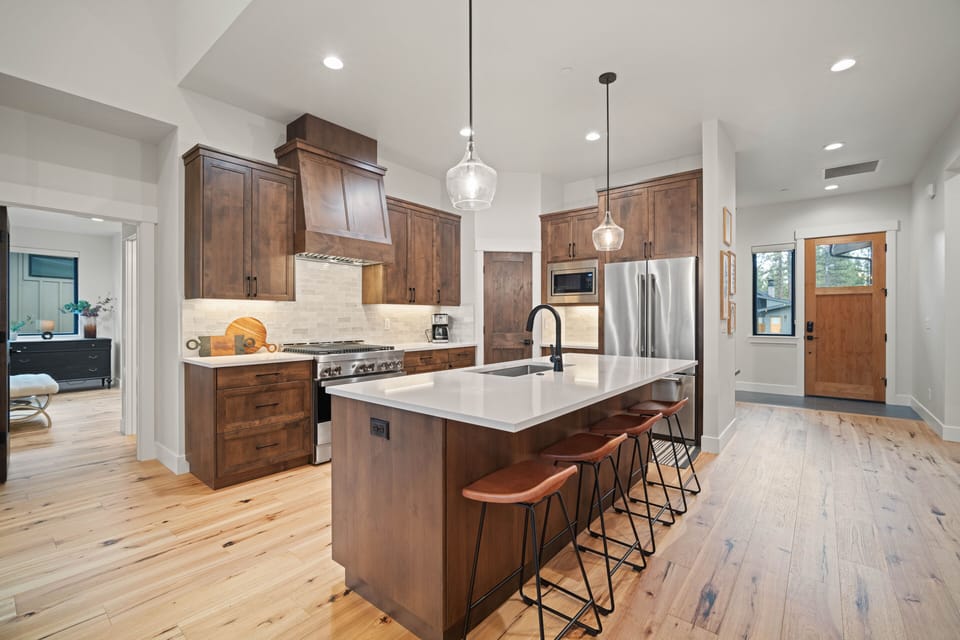 18136 Forestbrook-07