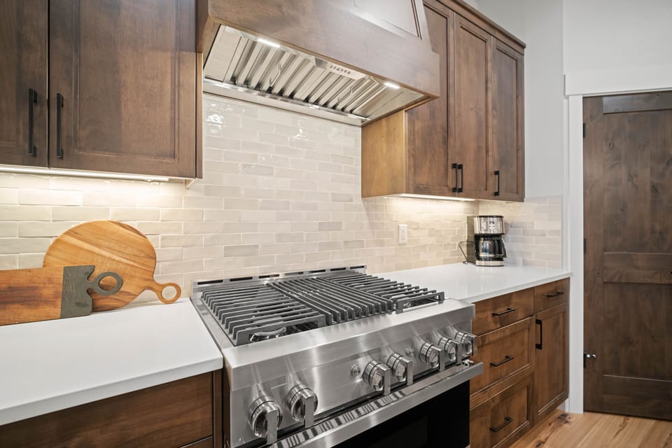 18136 Forestbrook-08