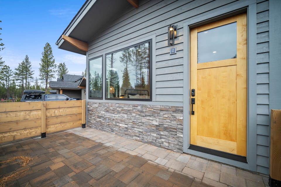 18136 Forestbrook-37