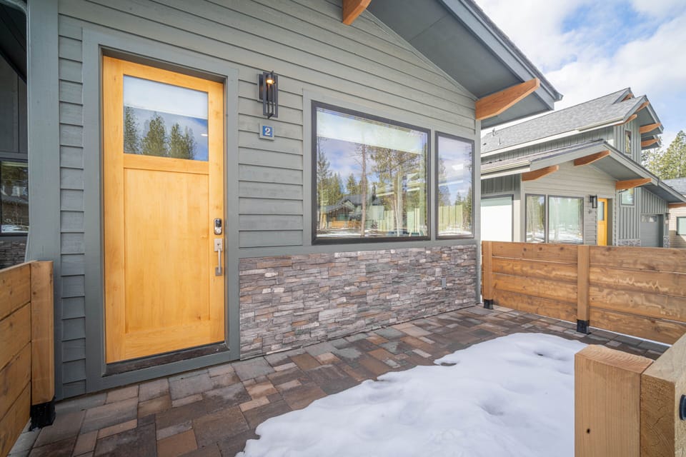 18137 Forestbrook-38