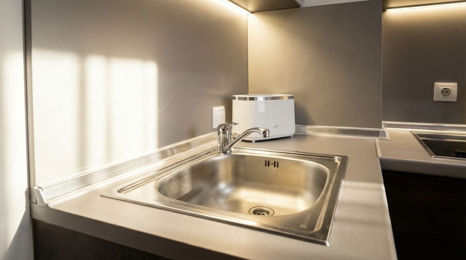 Apartment, 1 Bedroom, Accessible, Balcony | Private kitchen