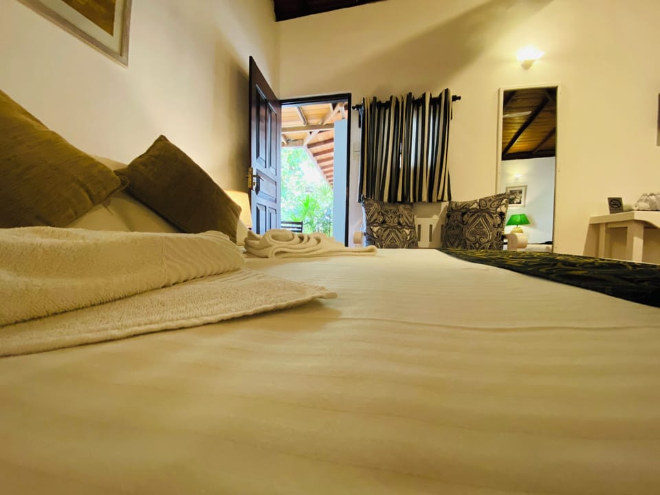 In-room safe, individually furnished, soundproofing, iron/ironing board
