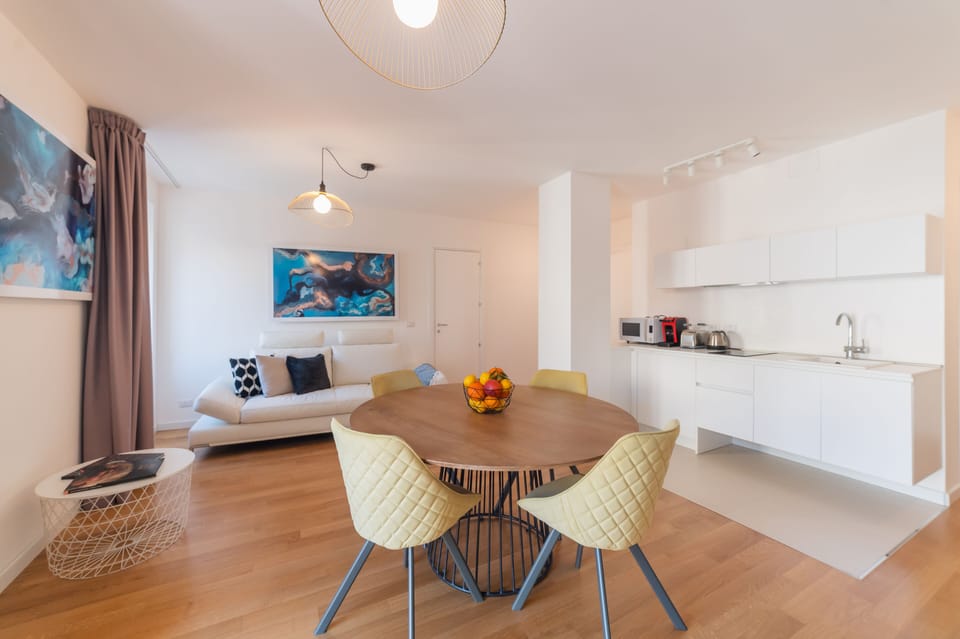 Superior Apartment | Living area | 32-inch flat-screen TV with digital channels, Netflix